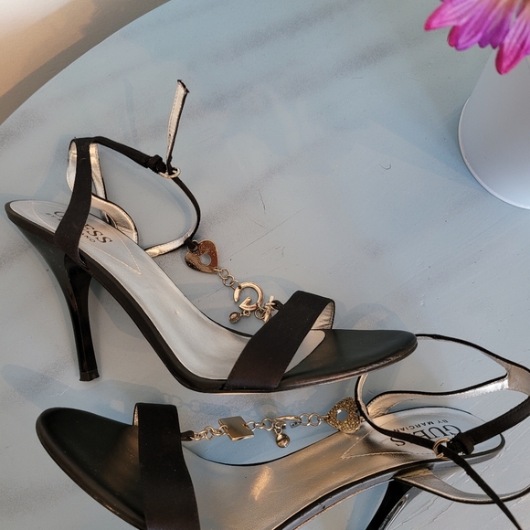 Guess By Marciano sandals - Picture 8 of 10